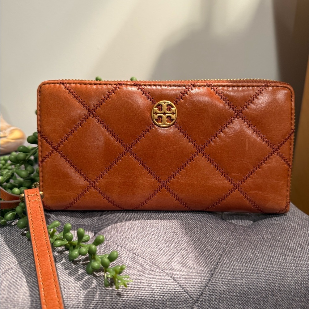Tory Burch Tan Quilted Leather Wallet